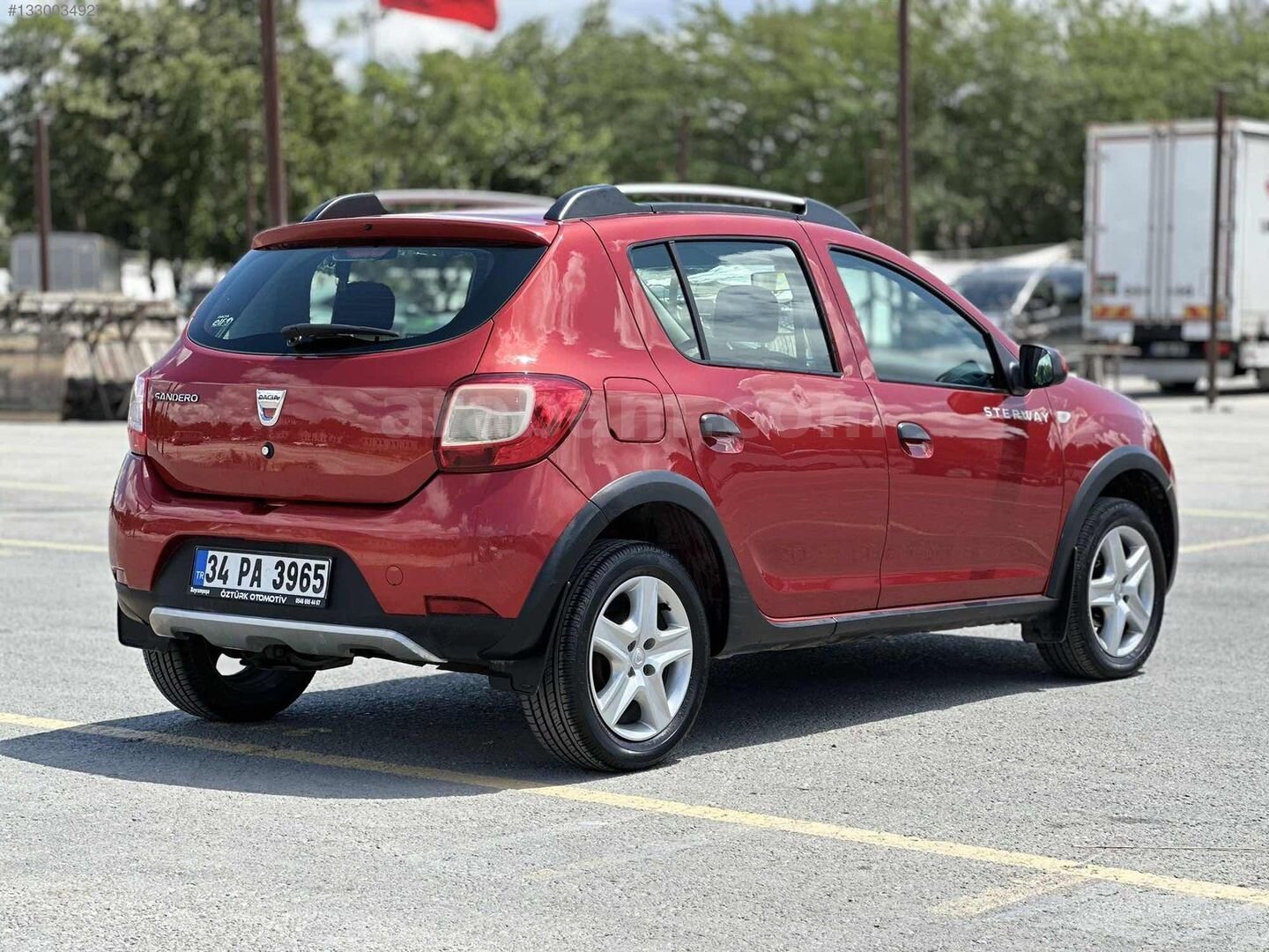 Galeriden Dacia Sandero 1.5 dCi Stepway 2015 Model İstanbul 116.000 km Bordo 6
