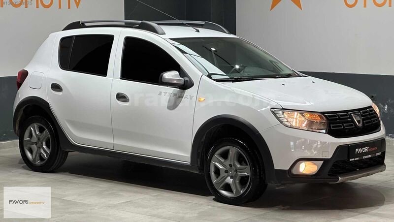 Galeriden Dacia Sandero 1.5 dCi Stepway 2020 Model Mersin 137.400 km Beyaz
