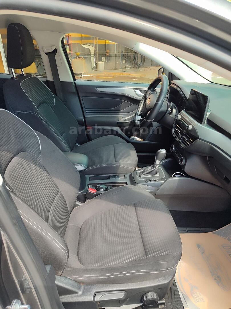 Sahibinden Ford Focus 1.5 Ti-VCT Titanium 2023 Model Antalya 79.000 km Gri 6