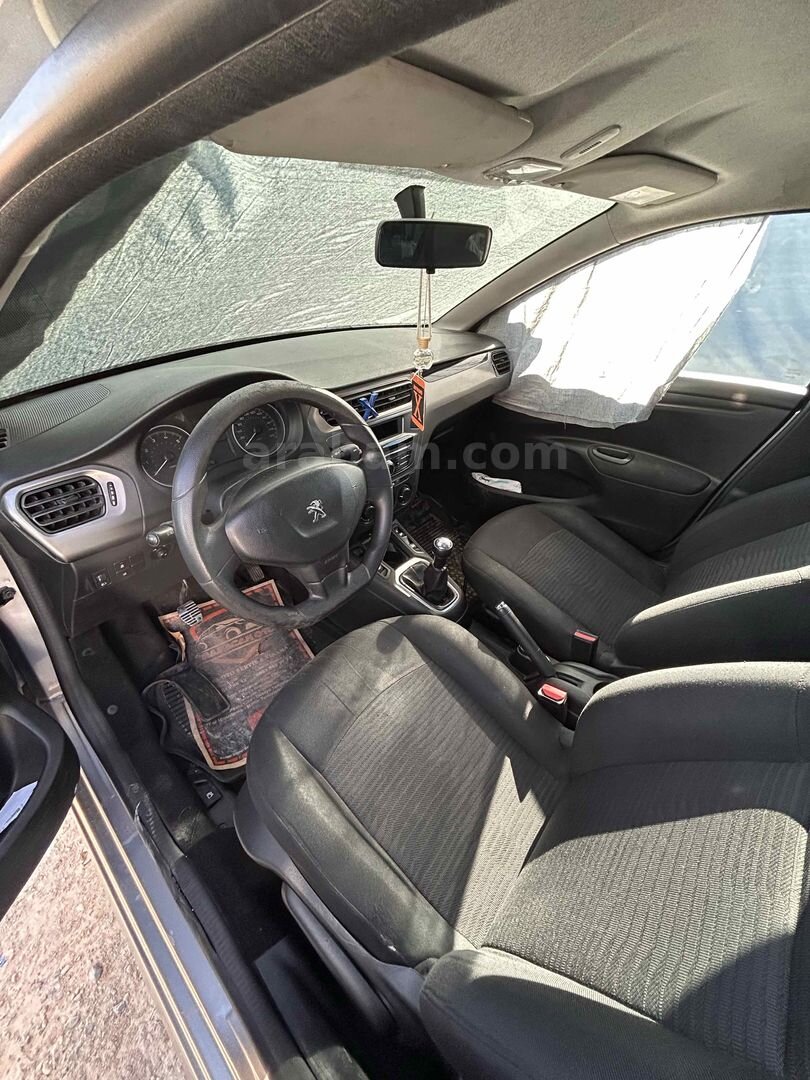 Sahibinden Peugeot 301 1.6 HDi Active 2018 Model Gaziantep 231.000 km Füme 6
