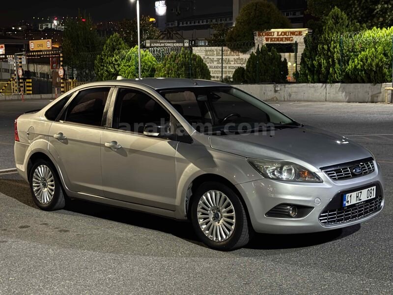 Sahibinden Ford Focus 1.6 TDCi Titanium 2009 Model İstanbul 202.000 km Gri (Gümüş)