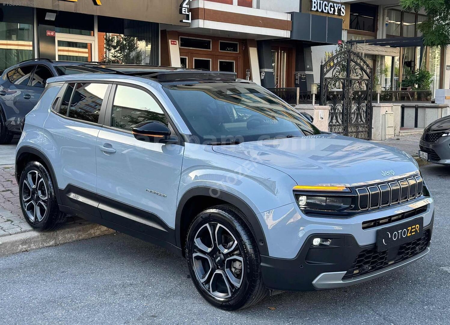 Galeriden Jeep Avenger Hybrid 1.2 Summit 2025 Model İstanbul 6.001 km Gri 2