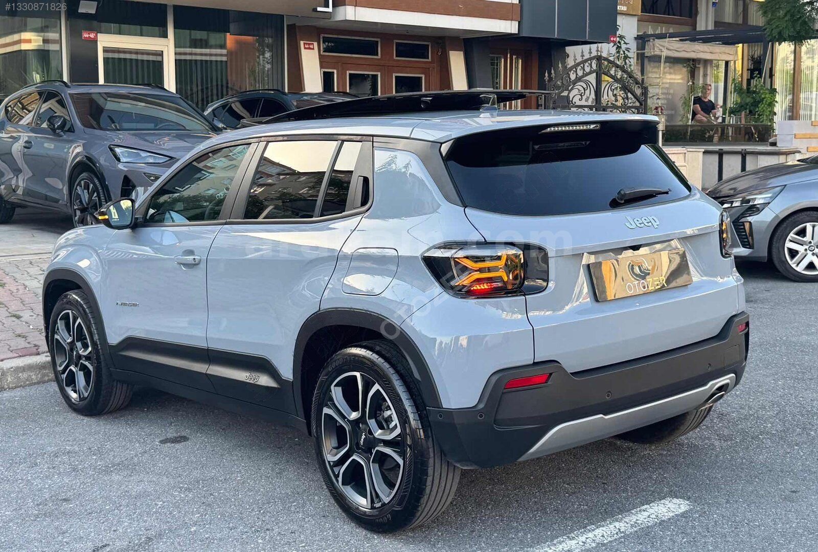 Galeriden Jeep Avenger Hybrid 1.2 Summit 2025 Model İstanbul 6.001 km Gri 6