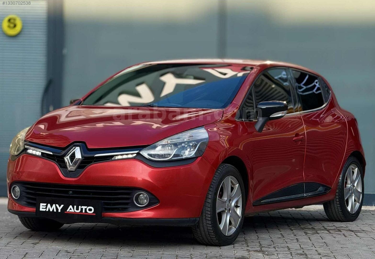 Galeriden Renault Clio 1.2 Icon 2013 Model Ankara 194.000 km Kırmızı 7