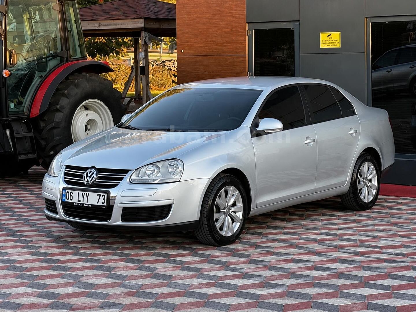 Sahibinden Volkswagen Jetta 1.6 TDi Primeline 2011 Model Zonguldak 209.000 km Gri (Gümüş) 4