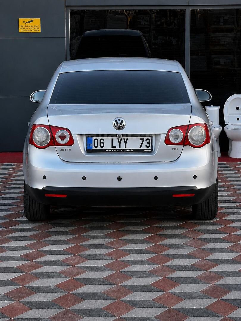 Sahibinden Volkswagen Jetta 1.6 TDi Primeline 2011 Model Zonguldak 209.000 km Gri (Gümüş) 7