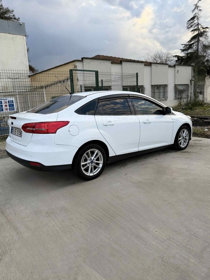Sahibinden Ford Focus 1.6 TDCi Trend X 2016 Model Trabzon 178.000 km Beyaz 3