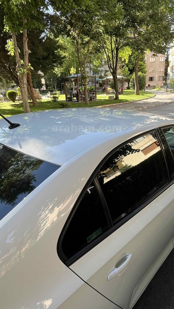Sahibinden Skoda Rapid 1.6 TDI GreenTec Style 2015 Model Konya 134.000 km Beyaz 5