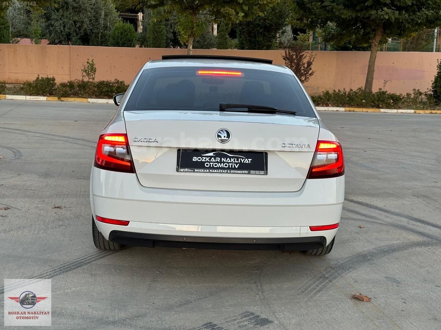 Galeriden Skoda Octavia 1.6 TDI Style 2017 Model Şanlıurfa 219.000 km Beyaz 6