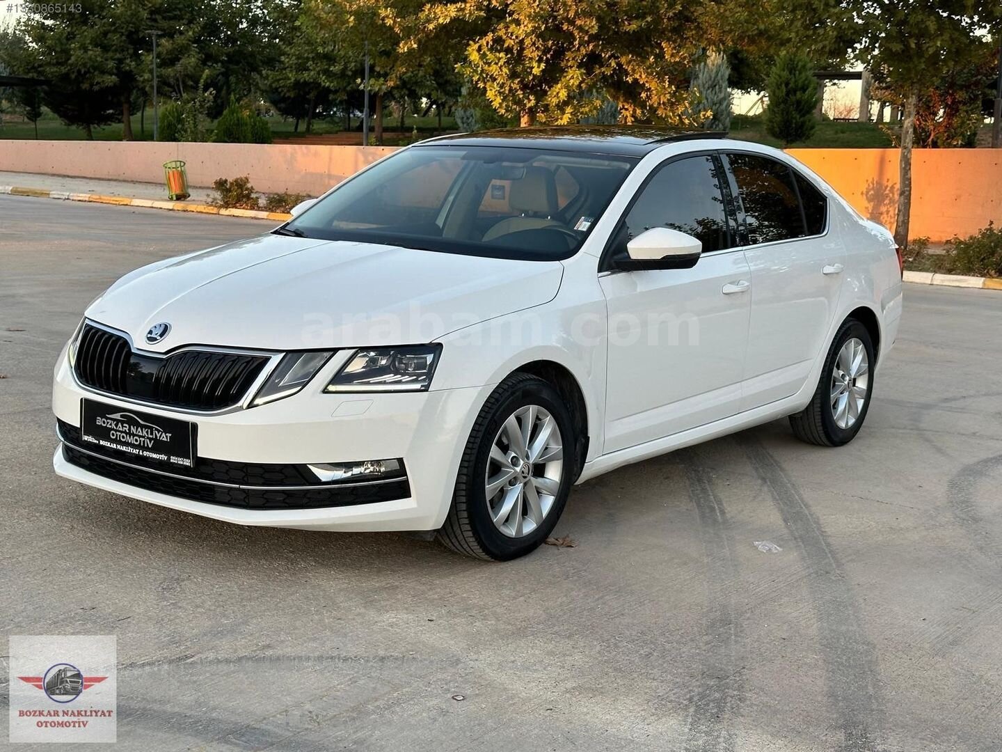 Galeriden Skoda Octavia 1.6 TDI Style 2017 Model Şanlıurfa 219.000 km Beyaz 2