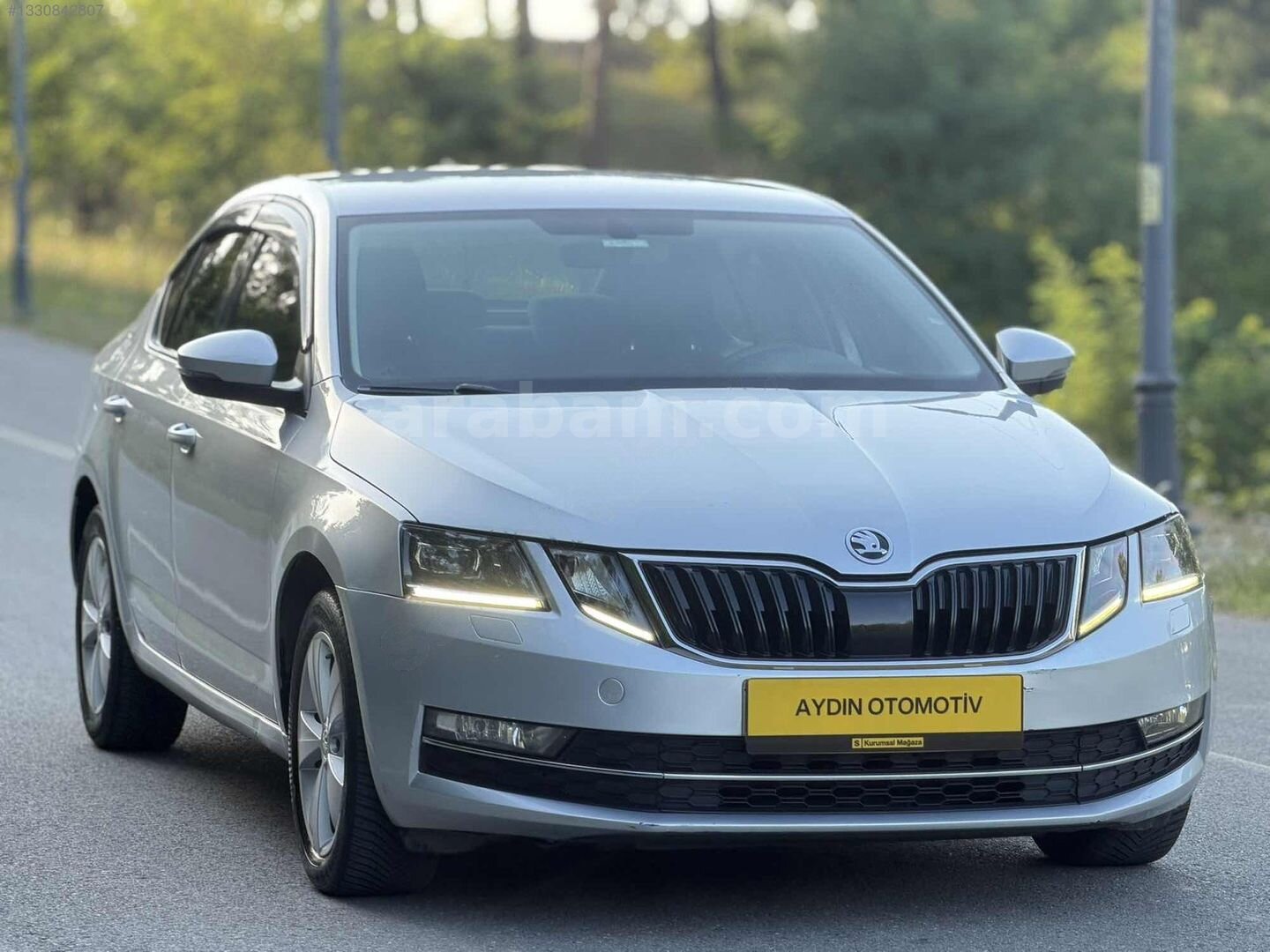 Galeriden Skoda Octavia 1.6 TDI Style 2018 Model İstanbul 225.000 km Gri 3