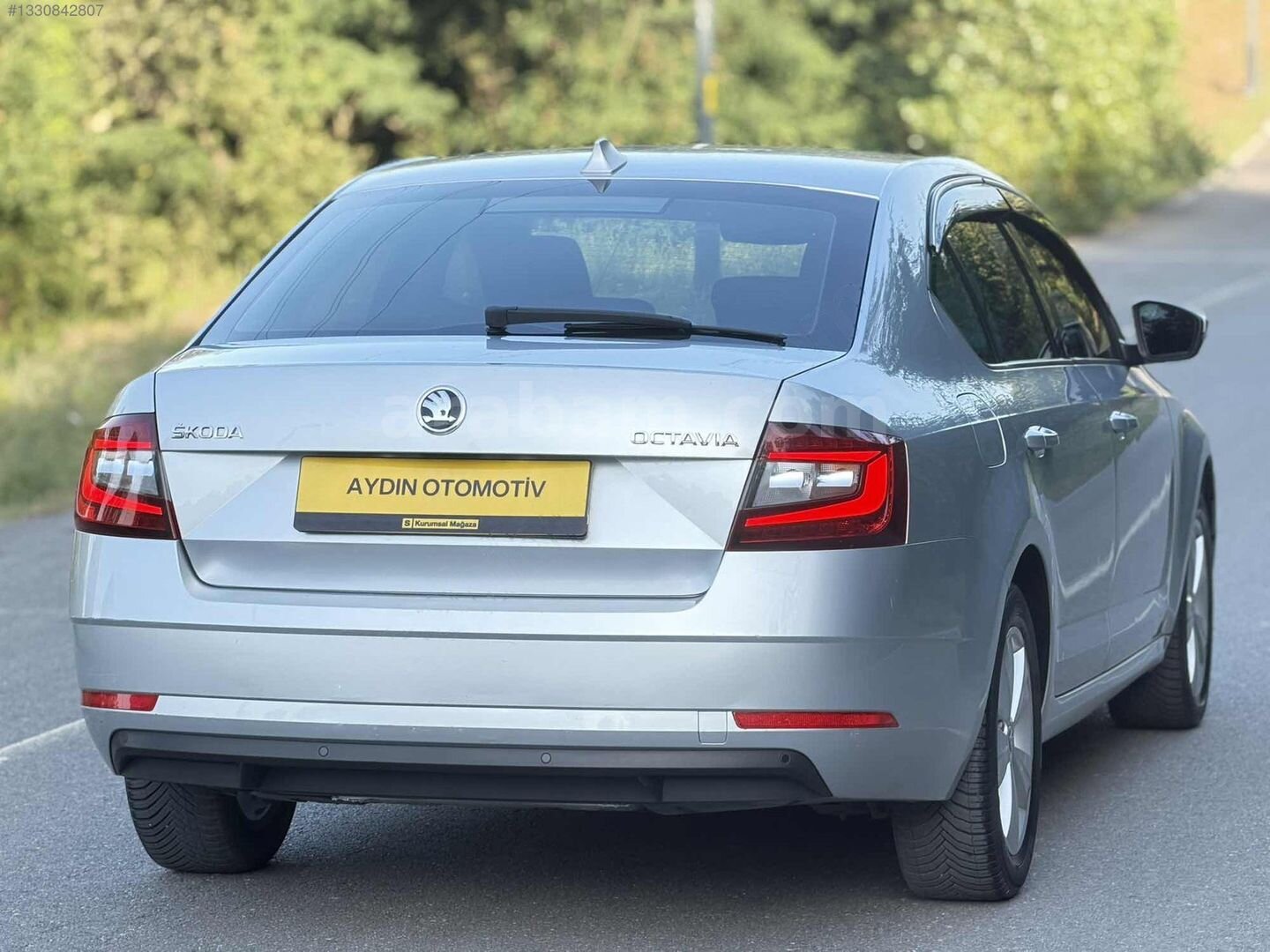 Galeriden Skoda Octavia 1.6 TDI Style 2018 Model İstanbul 225.000 km Gri 6
