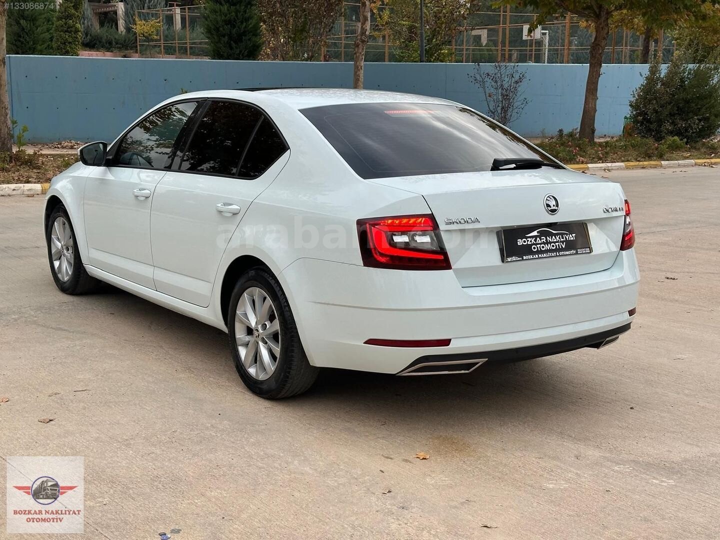 Galeriden Skoda Octavia 1.6 TDI Style 2019 Model Şanlıurfa 173.000 km Beyaz 3