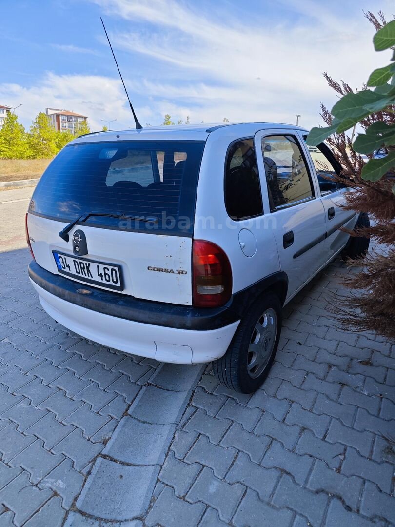 Sahibinden Opel Corsa 1.5 TD 2000 Model Tekirdağ 289.000 km Beyaz 4