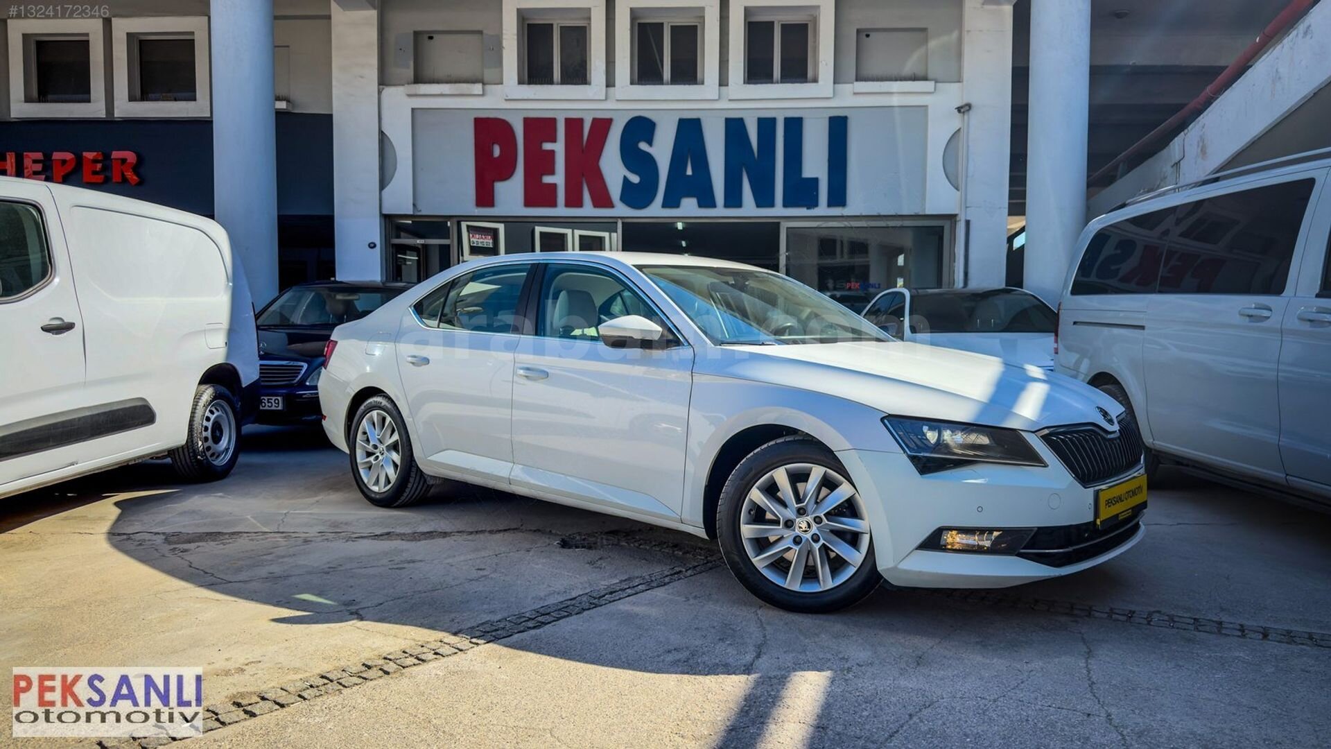 Galeriden Skoda SuperB 1.6 TDI Comfort 2017 Model İzmir 213.808 km Beyaz 2
