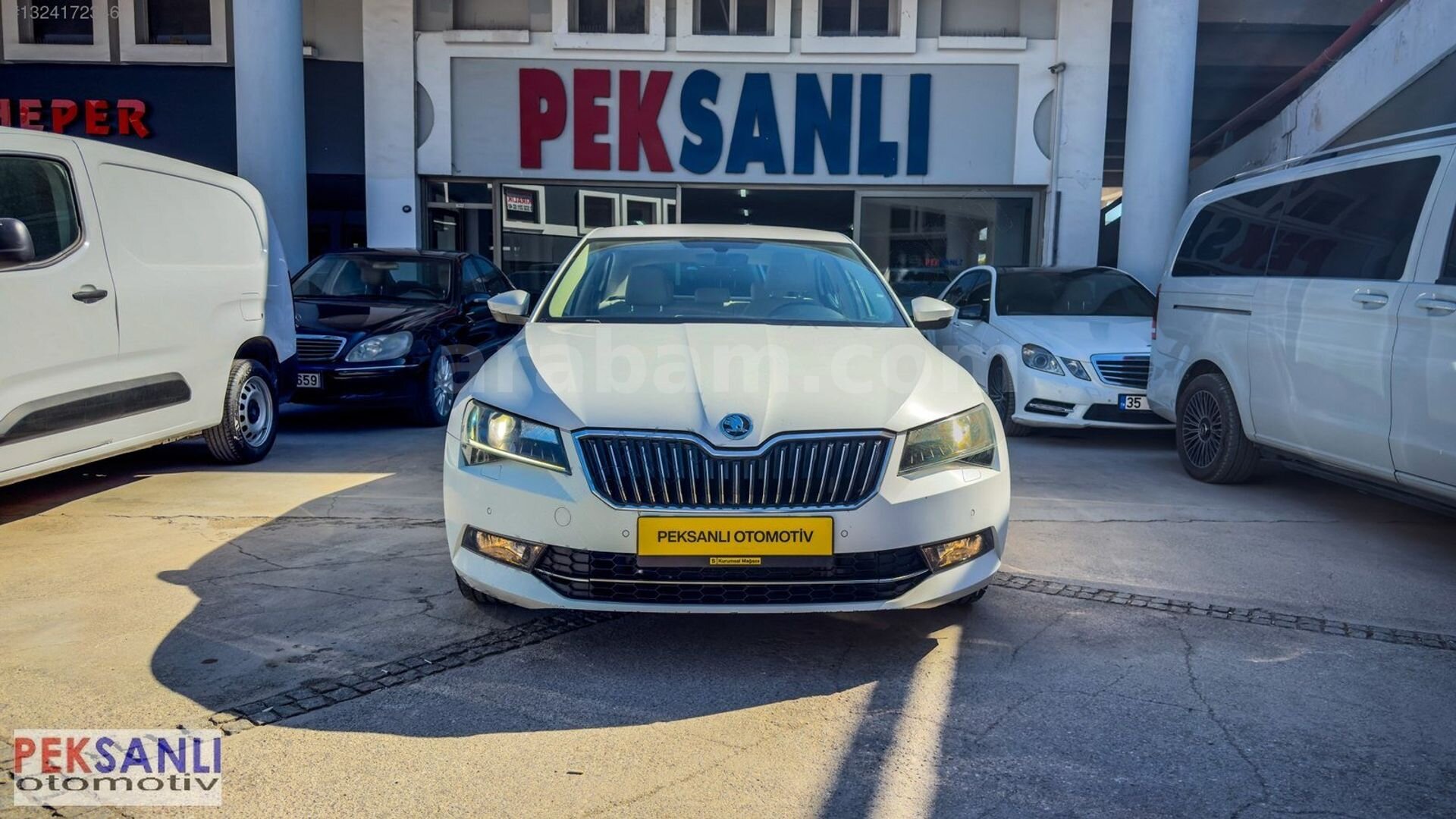 Galeriden Skoda SuperB 1.6 TDI Comfort 2017 Model İzmir 213.808 km Beyaz 3