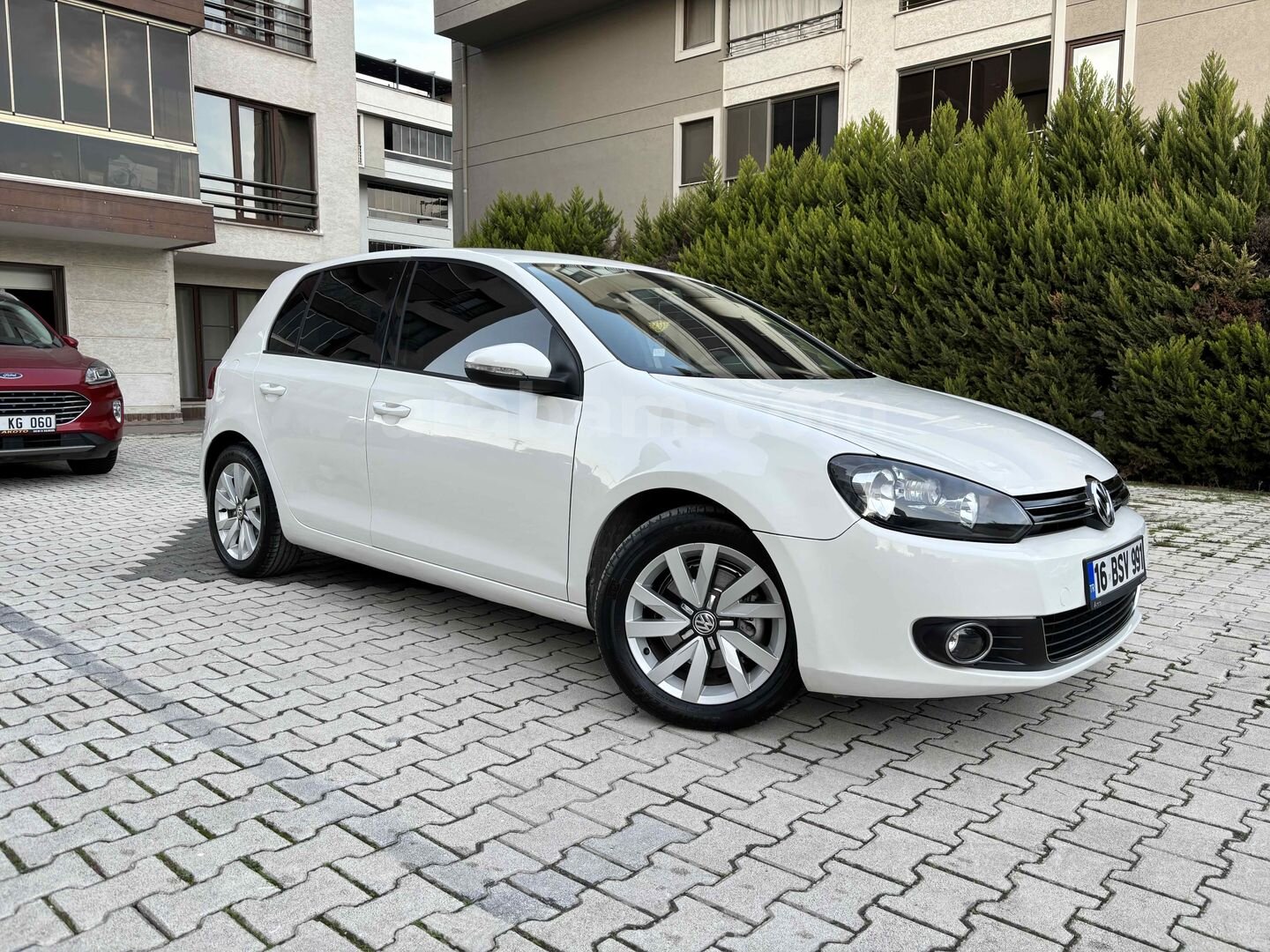 Sahibinden Volkswagen Golf 1.4 TSi Comfortline 2011 Model Bursa 182.650 km Beyaz 3