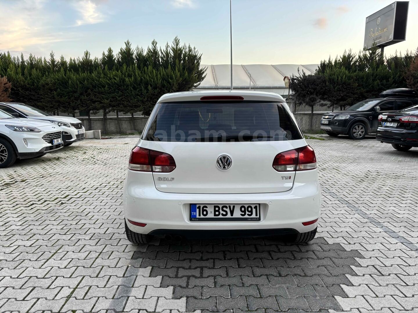 Sahibinden Volkswagen Golf 1.4 TSi Comfortline 2011 Model Bursa 182.650 km Beyaz 4