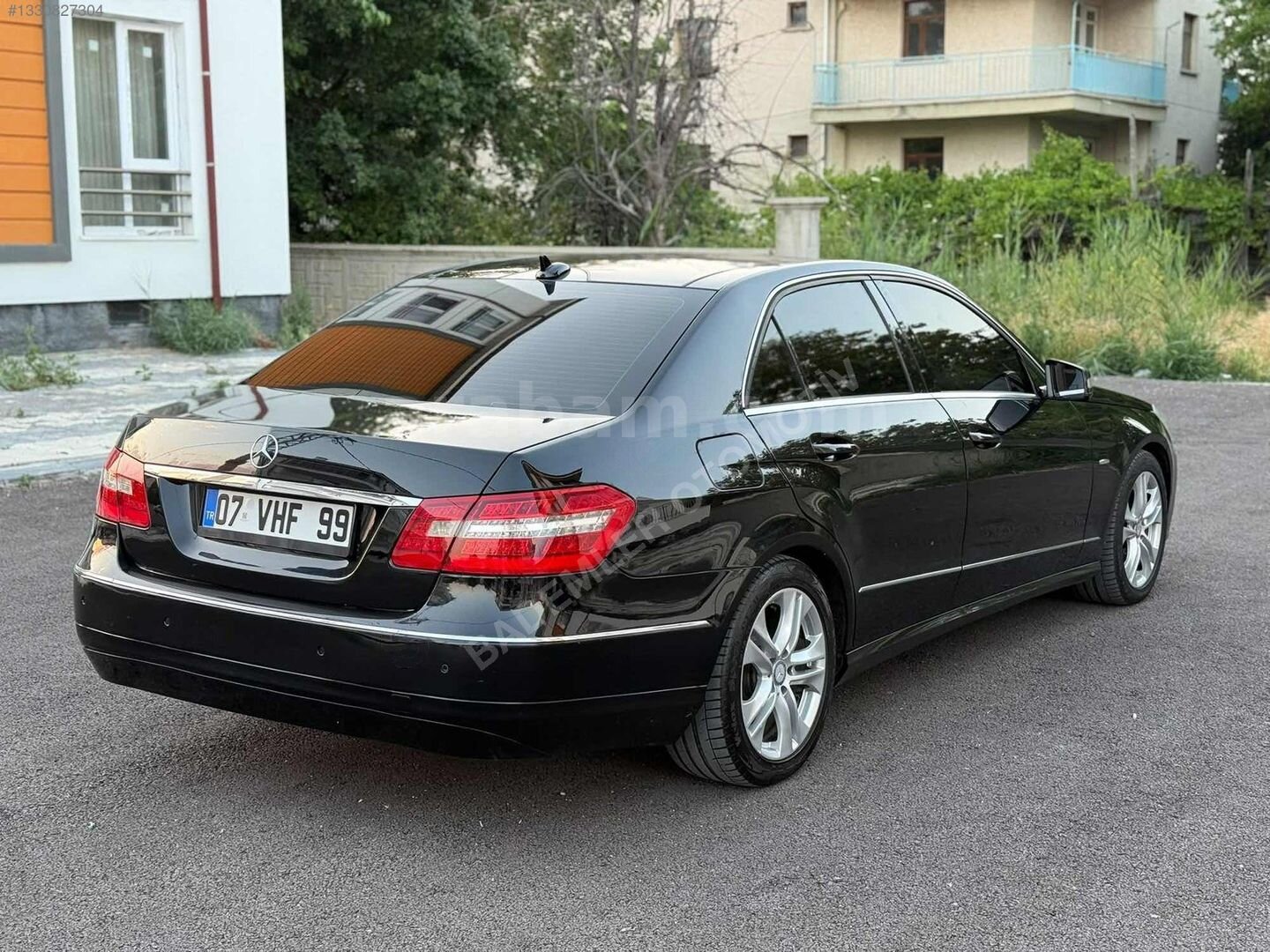 Galeriden Mercedes - Benz E 220 CDI BlueEFFICIENCY 2011 Model Konya 222.000 km Siyah 5