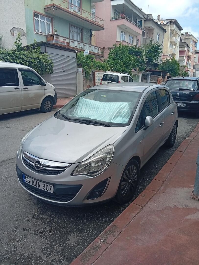 Sahibinden Opel Corsa 1.4 Twinport Active 2013 Model Samsun 74.000 km Gri (Gümüş) 1