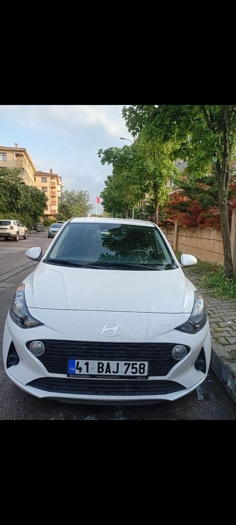 Sahibinden Hyundai i10 1.2 MPI Jump 2024 Model İstanbul 6.001 km Beyaz 3