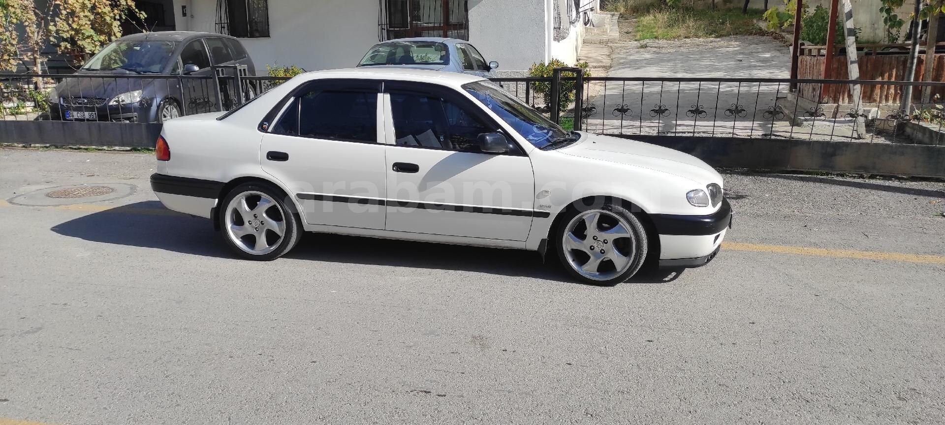 Sahibinden Toyota Corolla 1.6 Terra 2001 Model Ankara 285.000 km Beyaz 2