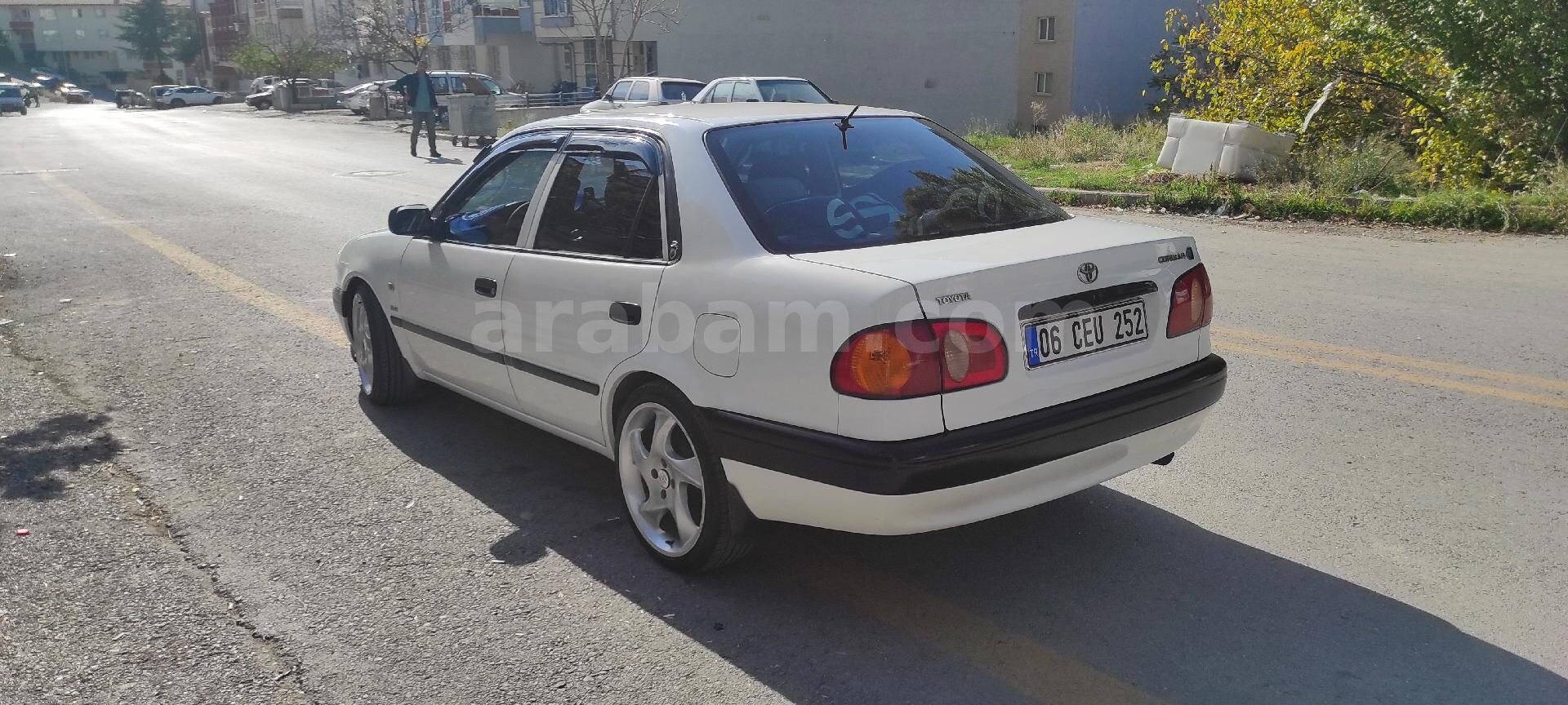 Sahibinden Toyota Corolla 1.6 Terra 2001 Model Ankara 285.000 km Beyaz 4