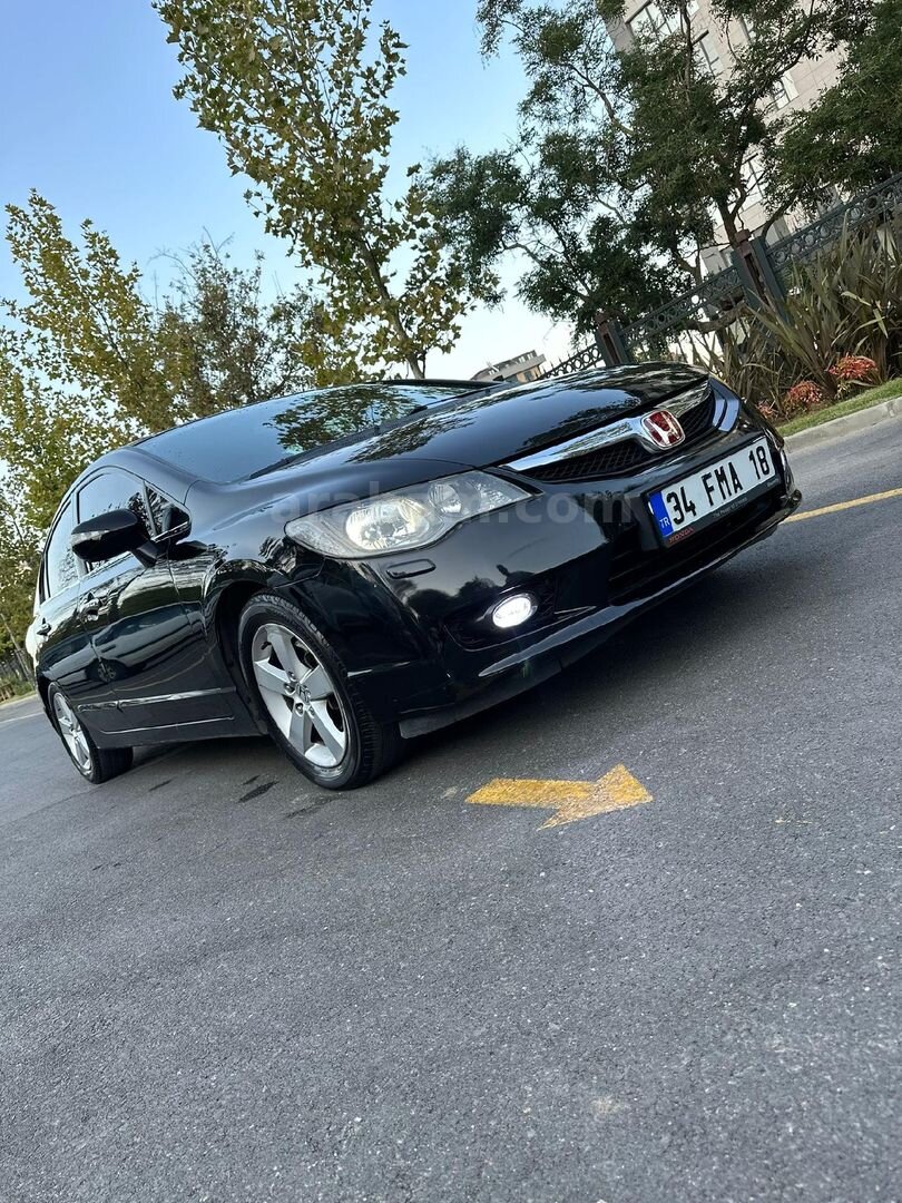 Sahibinden Honda Civic 1.6i VTEC Premium 2010 Model İstanbul 184.000 km Siyah 2