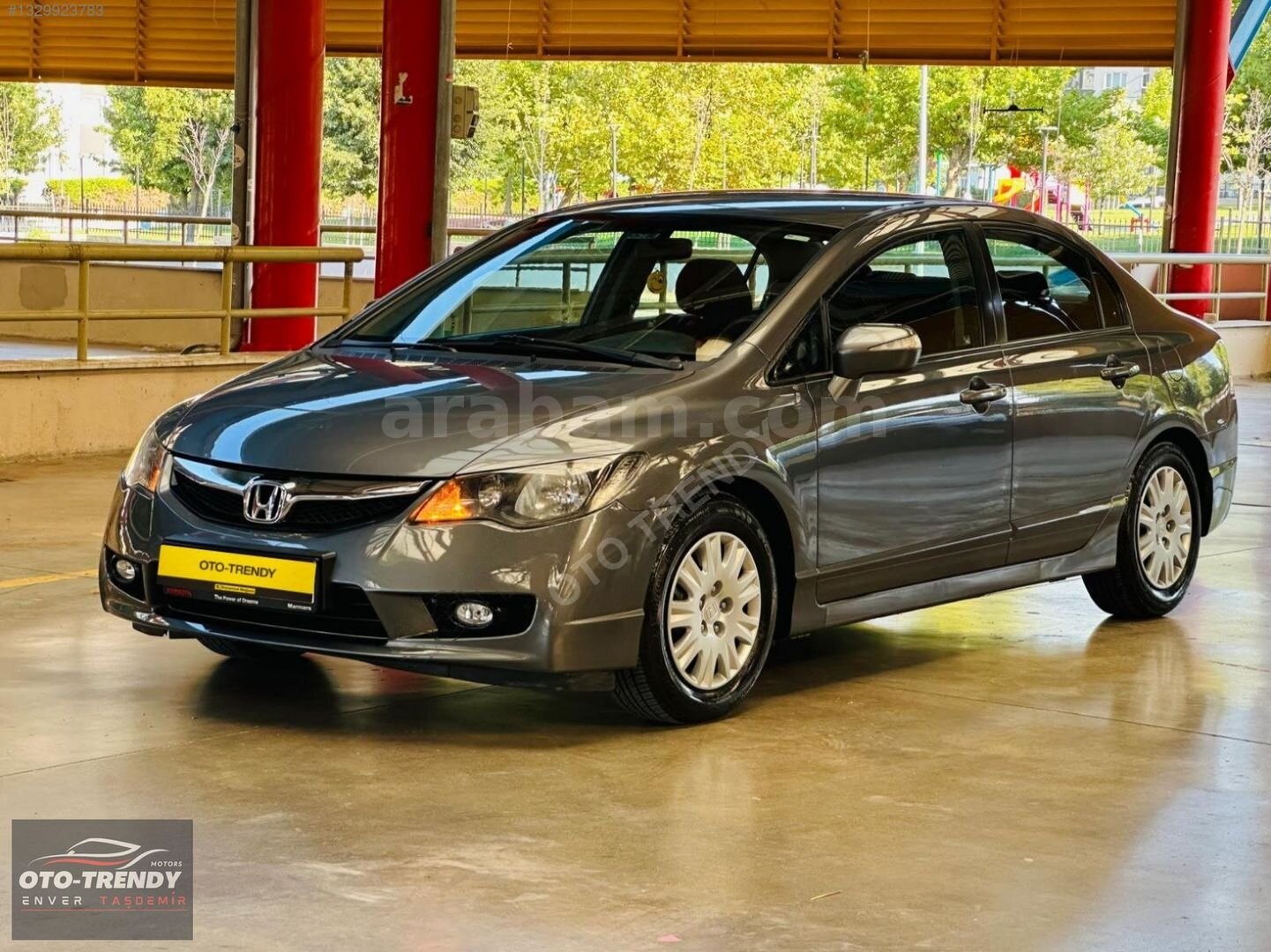 Galeriden Honda Civic 1.6i VTEC Dream 2011 Model Bursa 108.600 km Füme 4