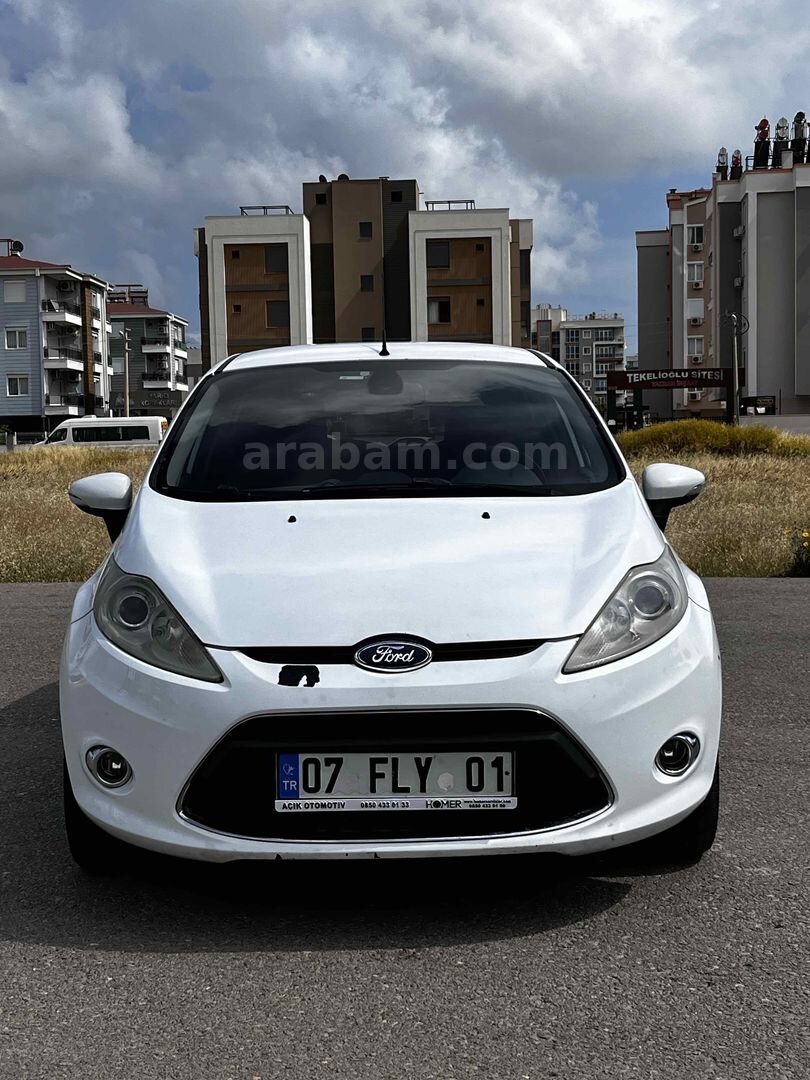 Sahibinden Ford Fiesta 1.4 TDCi Titanium X 2010 Model Antalya 260.000 km Beyaz 3