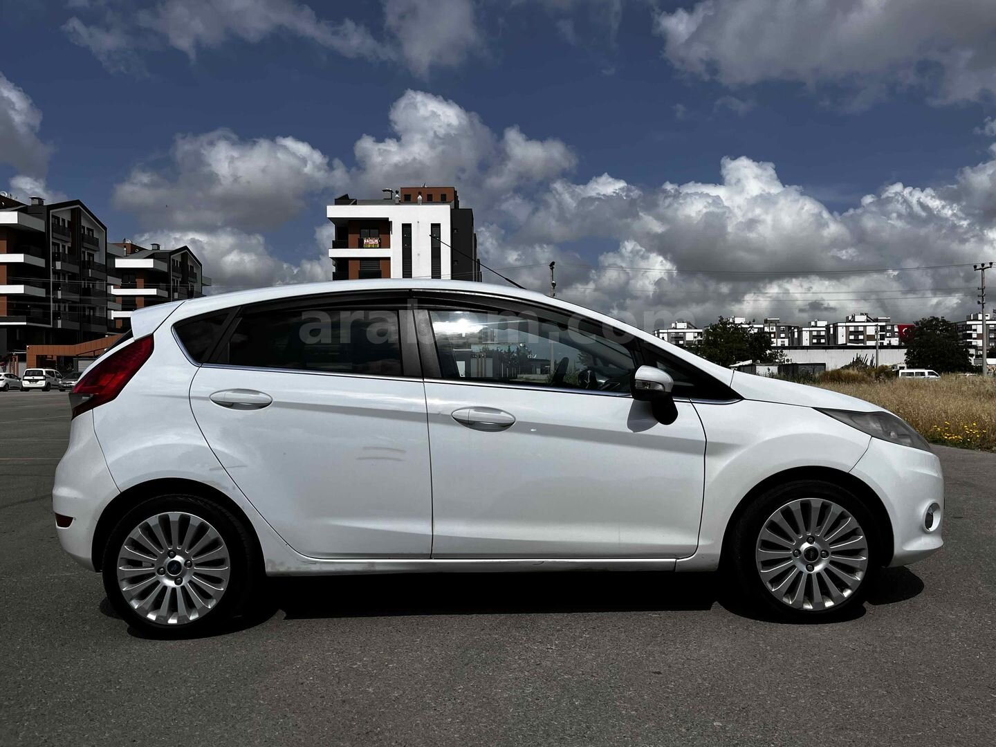 Sahibinden Ford Fiesta 1.4 TDCi Titanium X 2010 Model Antalya 260.000 km Beyaz 5