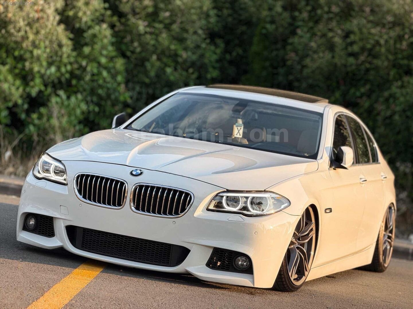 Galeriden BMW 5 Serisi 520d M Sport 2012 Model Trabzon 313.000 km Beyaz 2