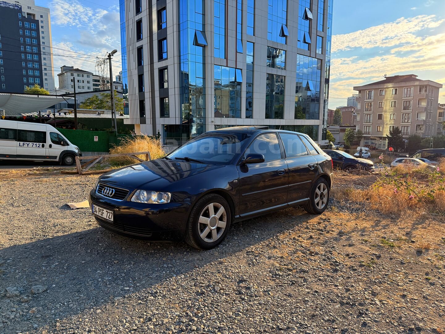 Sahibinden Audi A3 Sportback 1.6 Ambition 2002 Model İstanbul 248.000 km Lacivert 1