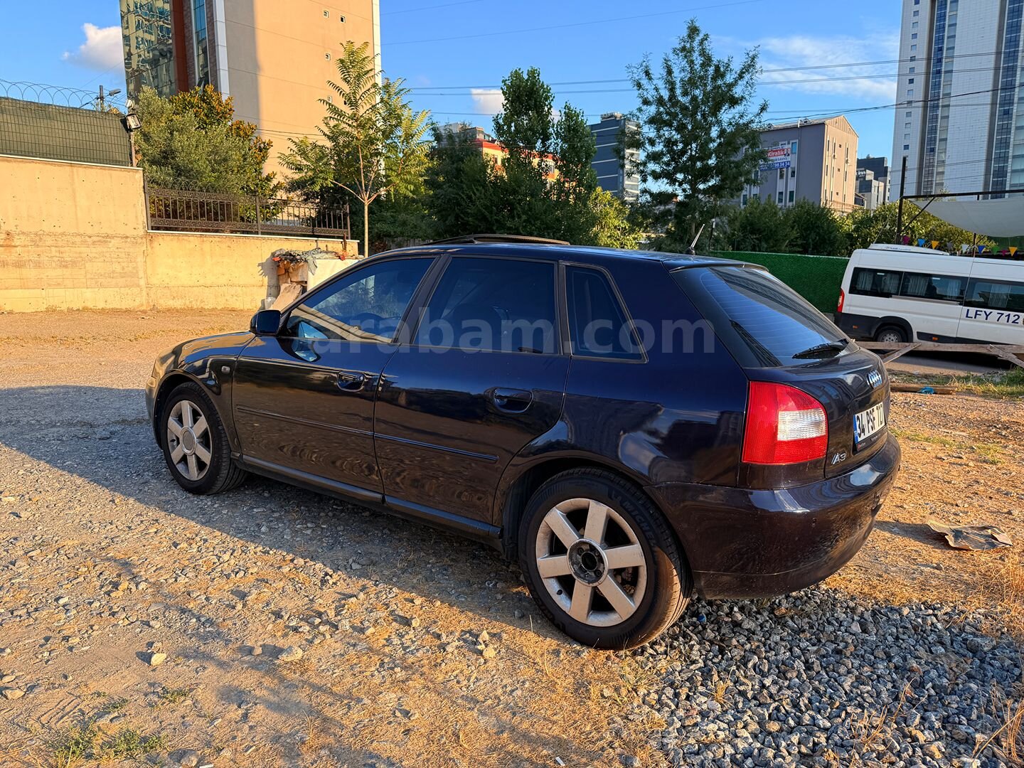 Sahibinden Audi A3 Sportback 1.6 Ambition 2002 Model İstanbul 248.000 km Lacivert 3