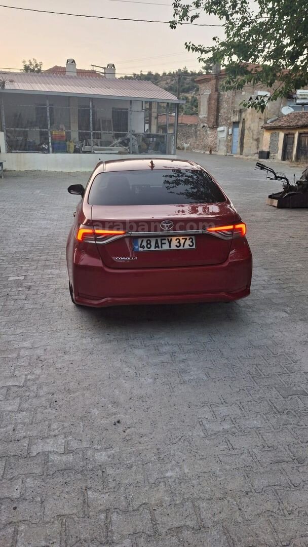 Sahibinden Toyota Corolla 1.5 Flame X-Pack 2021 Model Muğla 74.000 km Kırmızı 7