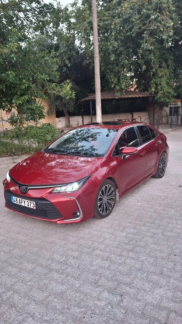Sahibinden Toyota Corolla 1.5 Flame X-Pack 2021 Model Muğla 74.000 km Kırmızı 5