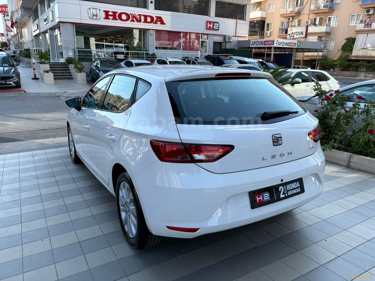 Galeriden Seat Leon 1.6 TDI Style 2016 Model Mersin 126.446 km Beyaz 5