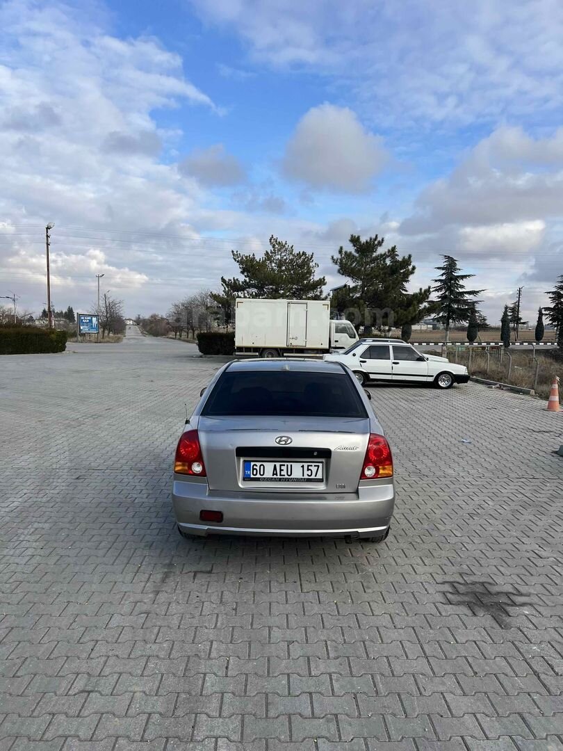 Sahibinden Hyundai Accent 1.5 CRDi Admire 2004 Model Konya 220.000 km Gri (Gümüş) 3