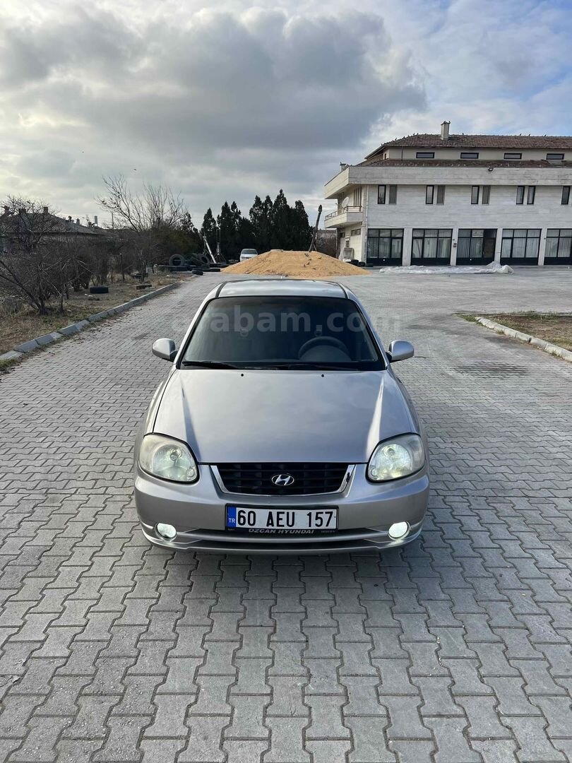 Sahibinden Hyundai Accent 1.5 CRDi Admire 2004 Model Konya 220.000 km Gri (Gümüş) 1