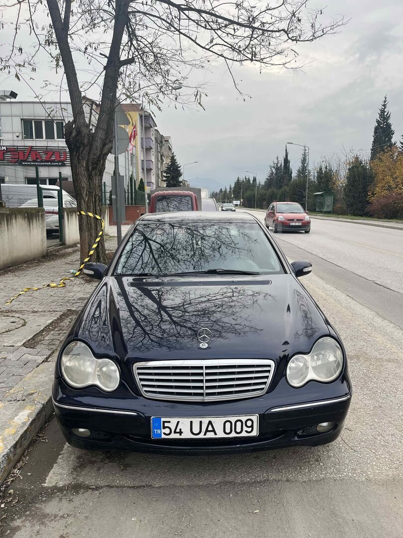 Sahibinden Mercedes - Benz C 200 Kompressor Avantgarde 2000 Model Sakarya 540.000 km Gri (metalik) 1