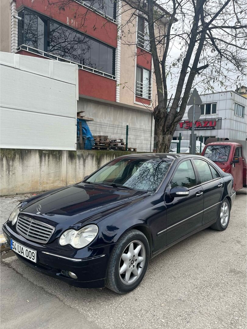 Sahibinden Mercedes - Benz C 200 Kompressor Avantgarde 2000 Model Sakarya 540.000 km Gri (metalik) 4
