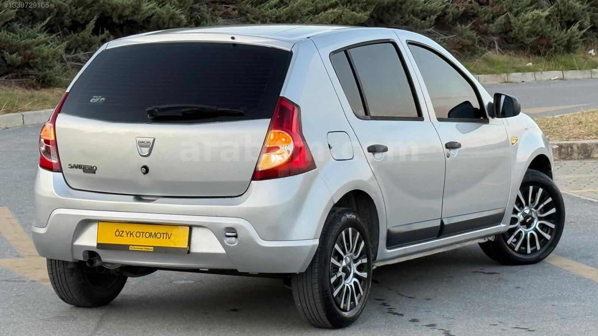 Galeriden Dacia Sandero 1.4 Ambiance 2010 Model Adana 76.000 km Gri 4