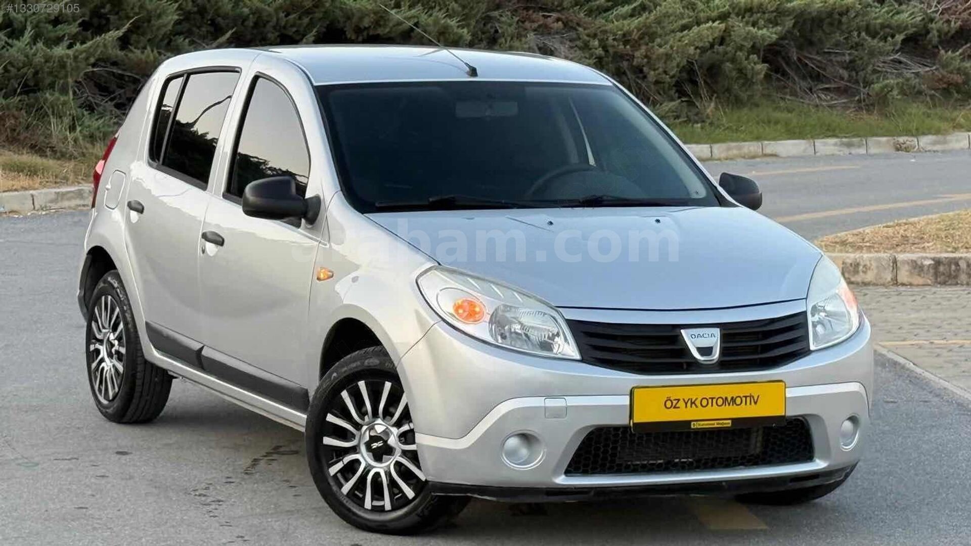 Galeriden Dacia Sandero 1.4 Ambiance 2010 Model Adana 76.000 km Gri 3