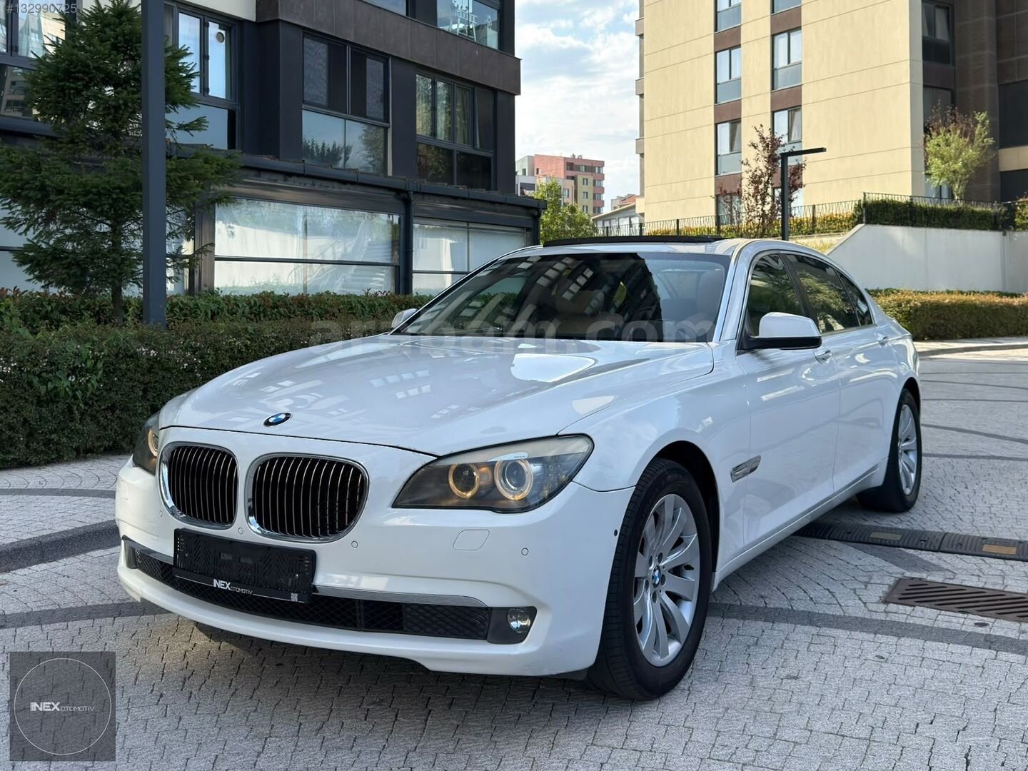 Galeriden BMW 7 Serisi 730d Long Exclusive 2011 Model İstanbul 184.000 km Beyaz 3