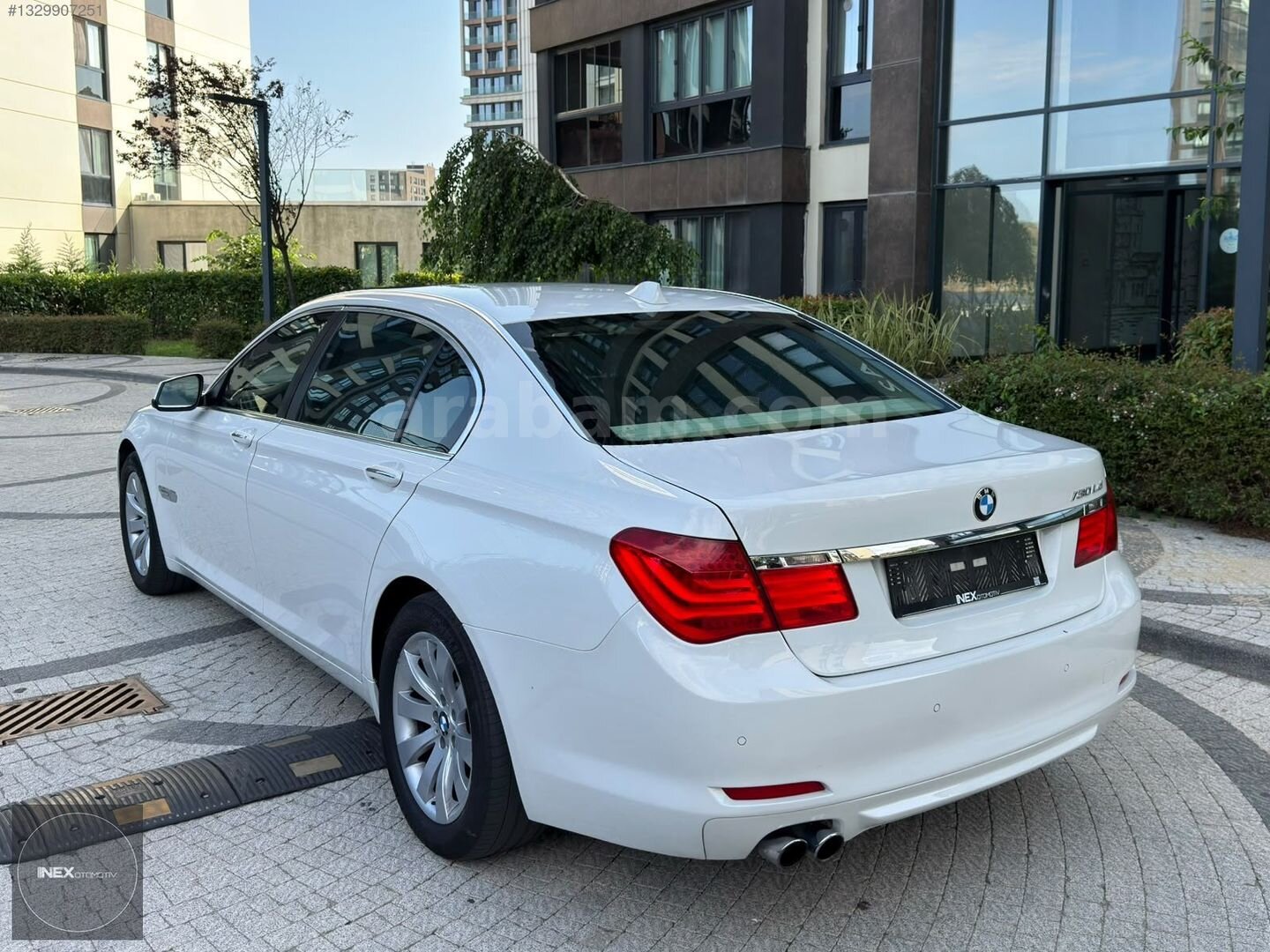 Galeriden BMW 7 Serisi 730d Long Exclusive 2011 Model İstanbul 184.000 km Beyaz 4