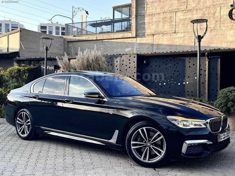 Galeriden BMW 7 Serisi 730i M Excellence 2016 Model İstanbul 225.000 km Siyah