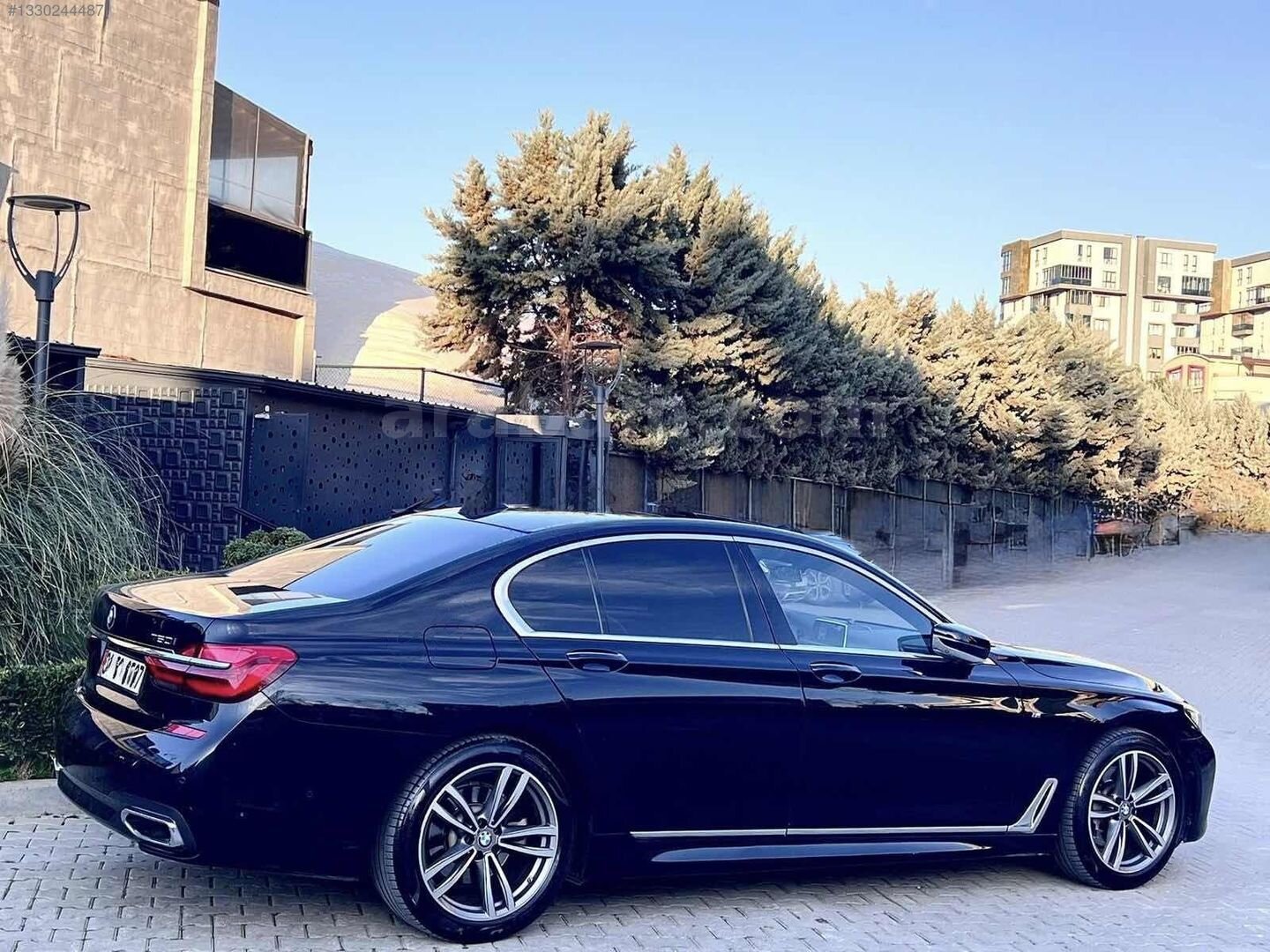 Galeriden BMW 7 Serisi 730i M Excellence 2016 Model İstanbul 225.000 km Siyah 7