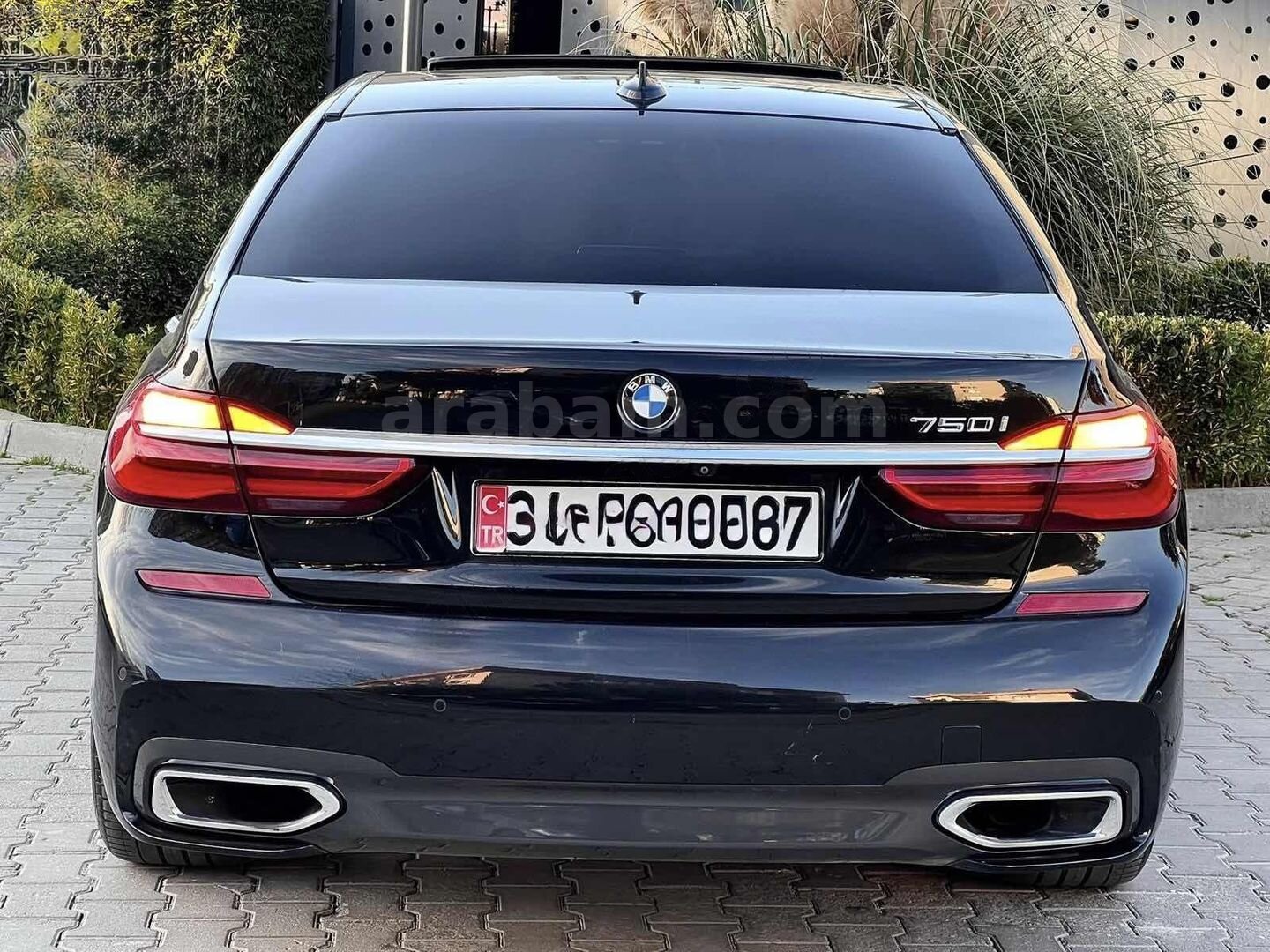 Galeriden BMW 7 Serisi 730i M Excellence 2016 Model İstanbul 225.000 km Siyah 4