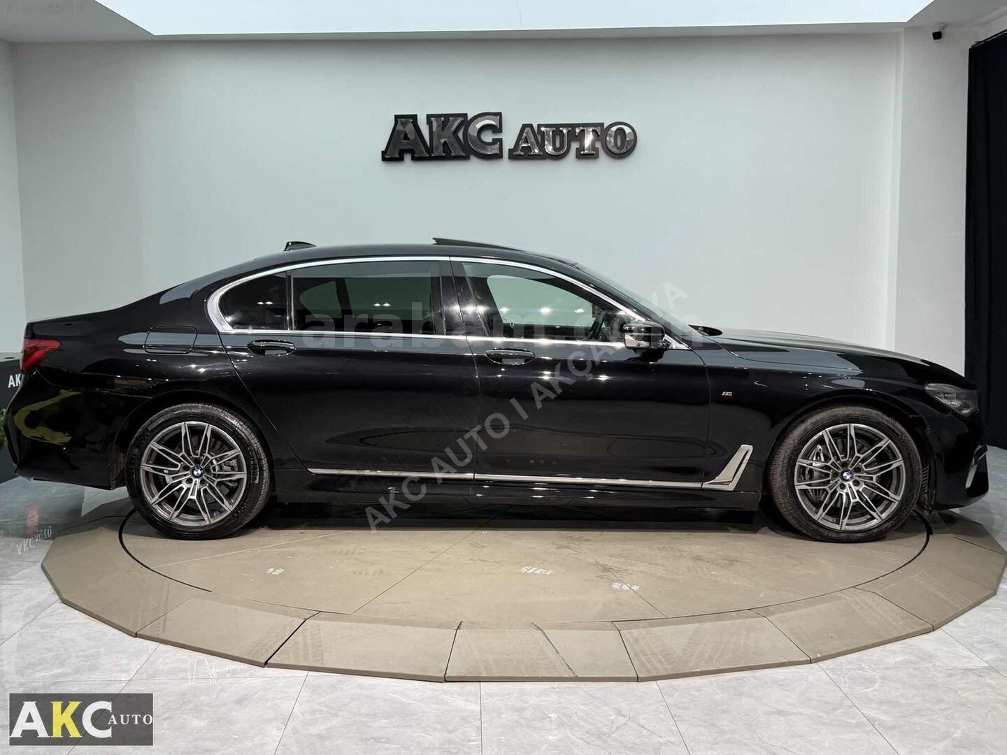 Galeriden BMW 7 Serisi 730d xDrive Long M Sport 2015 Model İzmir 199.000 km Siyah 4