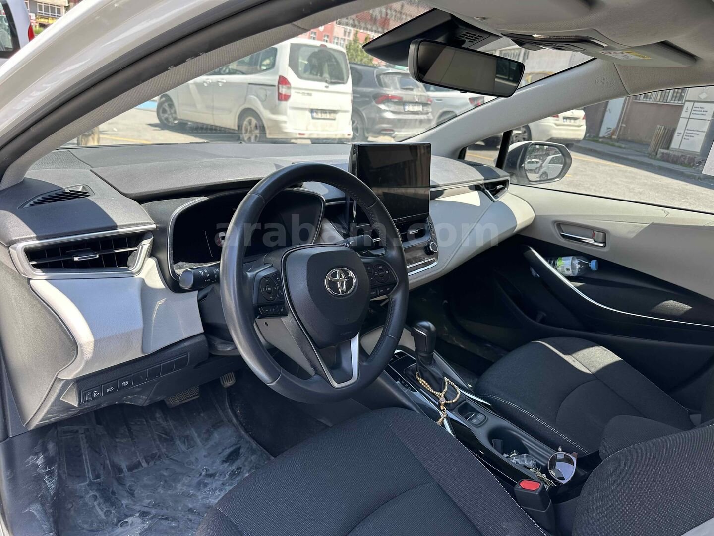 Sahibinden Toyota Corolla 1.5 Dream X-Pack 2023 Model Kayseri 49.950 km Beyaz 3